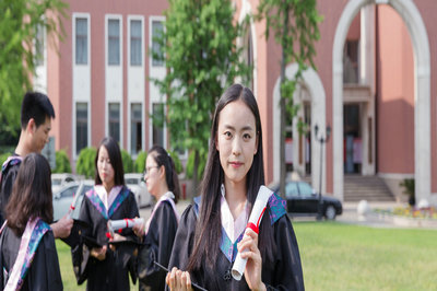 中国中医科学院在职研究生考试时间是什么时候？